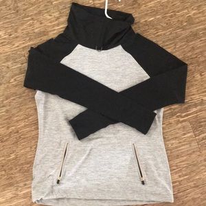 Abercrombie&Finch Pullover. UNISEX